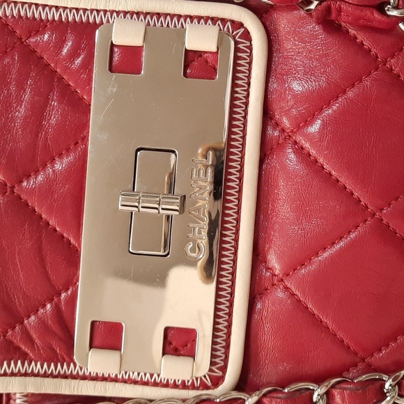 Authentic chanel lambskin North South accordion bag and matching stitch wallet. - Picture 5 of 16